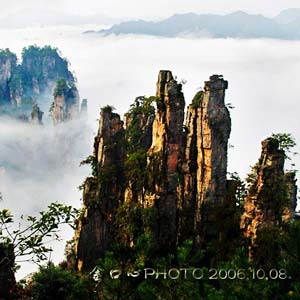 休閑自駕L線：張家界、袁家界、天子山、寶峰湖、猛洞河漂流、芙蓉鎮(zhèn)三晚四日游