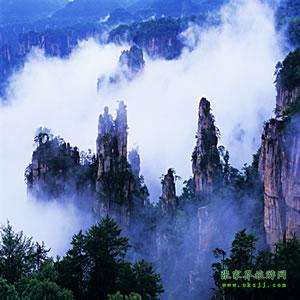 武漢往返：張家界、鳳凰古城、韶山六日游，每周一、周四發(fā)團